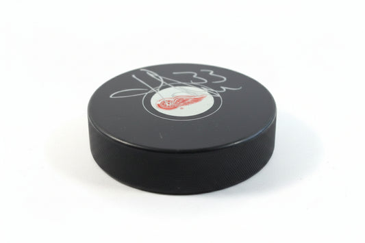 Kris Draper Autographed Detroit Red Wings Puck, With COA