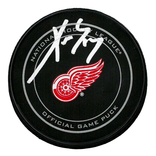 Pavel Datsyuk Signed Detroit Red Wings Official Game Puck, With Beckett COA